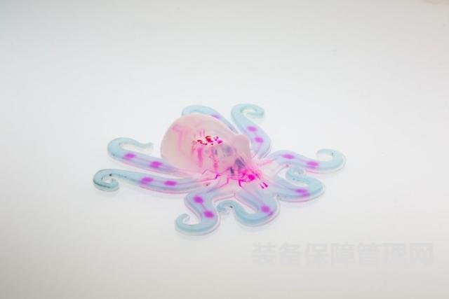 機(jī)器章魚問世：自帶燃料，能屈能伸，還能變色
