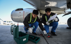 為飛機“把脈問診”：走近春節(jié)里的“飛機醫(yī)生”